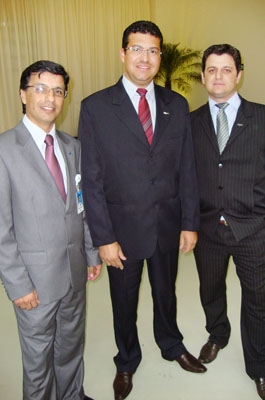 Valdir Queiroz (CTBC-TV), Arthur Henrique Ribeiro (Corporativo/CTBC) e Danilo Guiraldelli (ger. Empresarial CTBC)